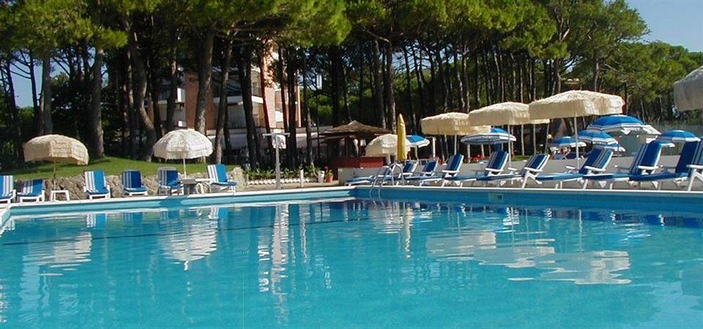 Beau Rivage Pineta Hotel 4*