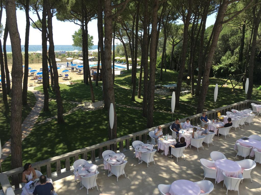 Beau Rivage Pineta Hotel 4*